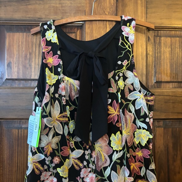 NWT Sam Edelman “Sephia” Bow Back Black Dress with Floral Embroidery - Picture 6 of 6